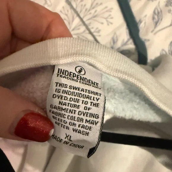 Tie-Dye Sweatshirt Crew with Local PNW Brewery - Picture 4 of 4